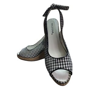Wild Diva Slip On Peep Toe Wedge Espadrilles Womens Size 6 Blue White Check NWT